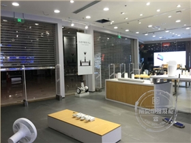 人看人品，展柜看质量