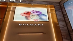 南京中强展柜厂·奢侈品店铺装修展柜定制解决方案