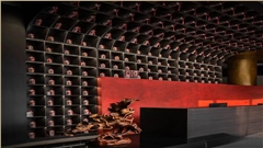 江苏烟酒店铺装修 + 烟酒展柜定制 工厂直供 提升陈列档次 吸引高端客群