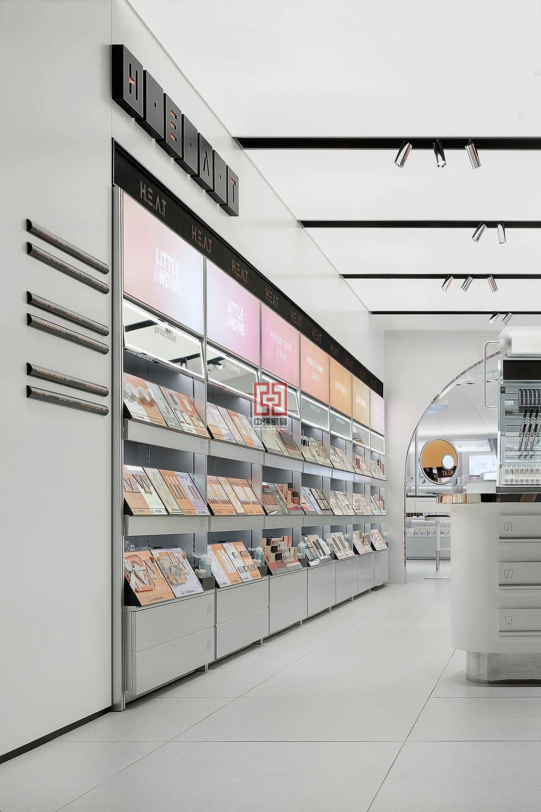 化妆品零售店展柜定制中强展柜