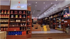 酒柜定制找中强展柜品质保证