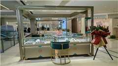 高档珠宝首饰店铺展柜定制_商场多经点位展柜_专业展柜厂家-南京中强展柜厂 高档珠宝首饰店铺展柜定制_商场多经点位展柜_专业展柜厂家-南京中强展柜厂